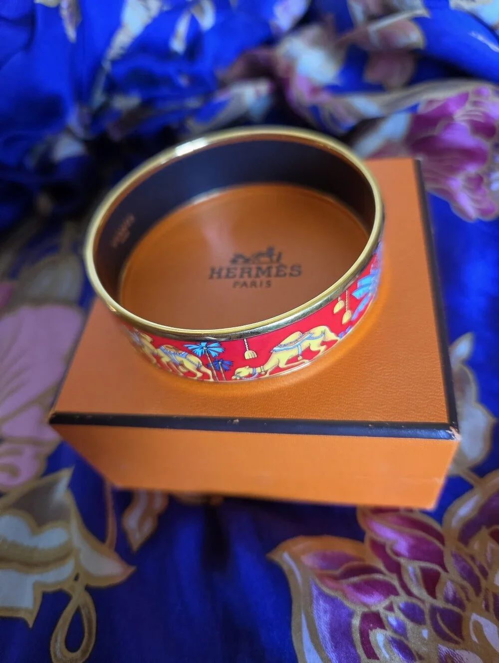 Hermes gorgeous bangle